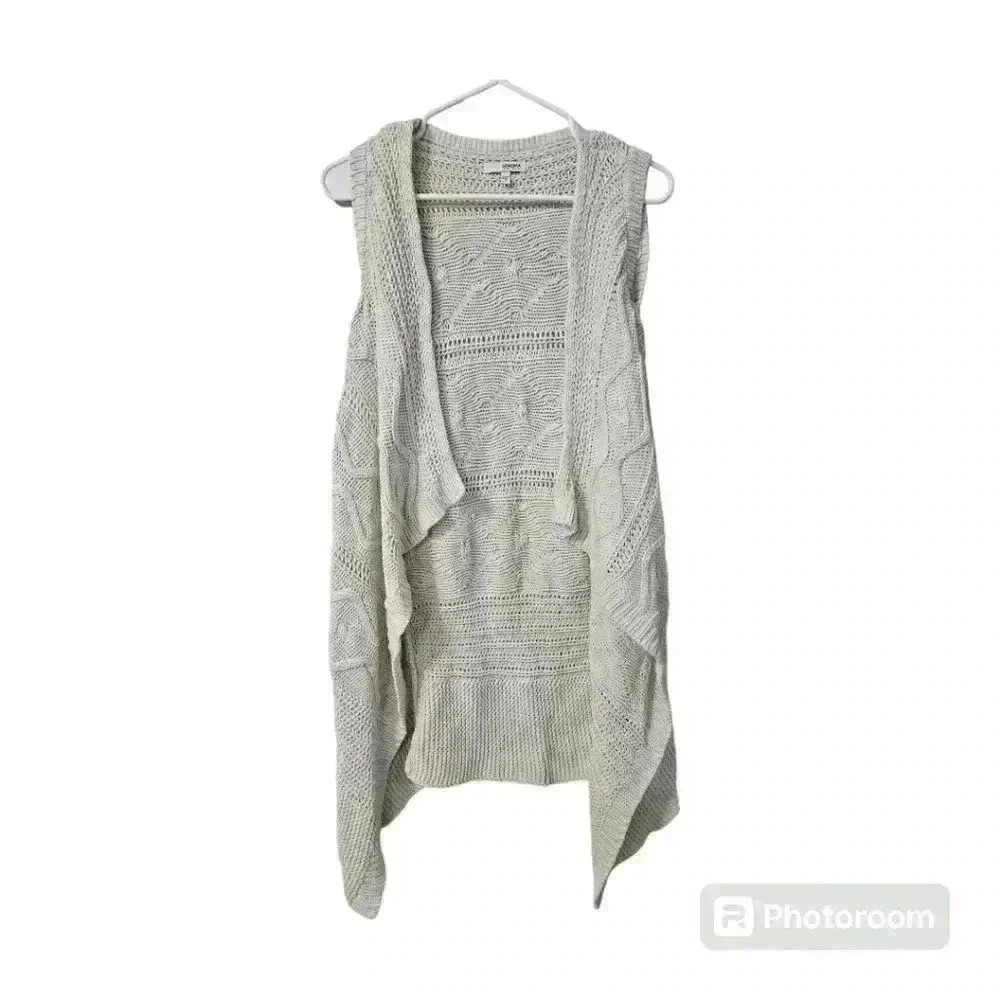 Sonoma cream sleeveless knit cardigan!